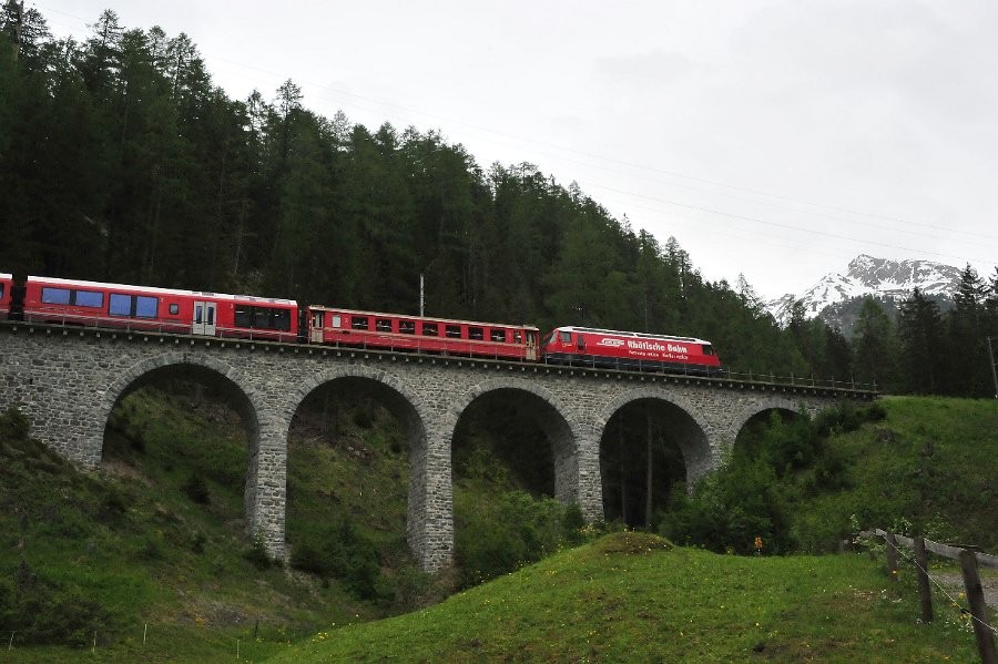 RhB Glacier Express, Allegra Triebwagen und andere (26)